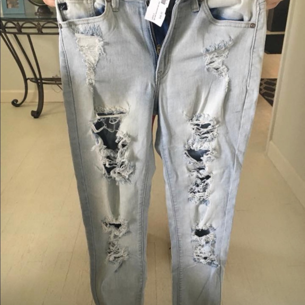 Nwt size 5 destroyed jeans